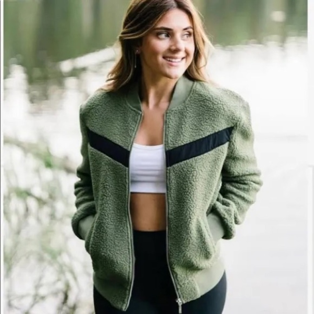 Zyia Active Olive Green Flying V Fleece Bomber Jacket Size Small - Picture 1 of 9